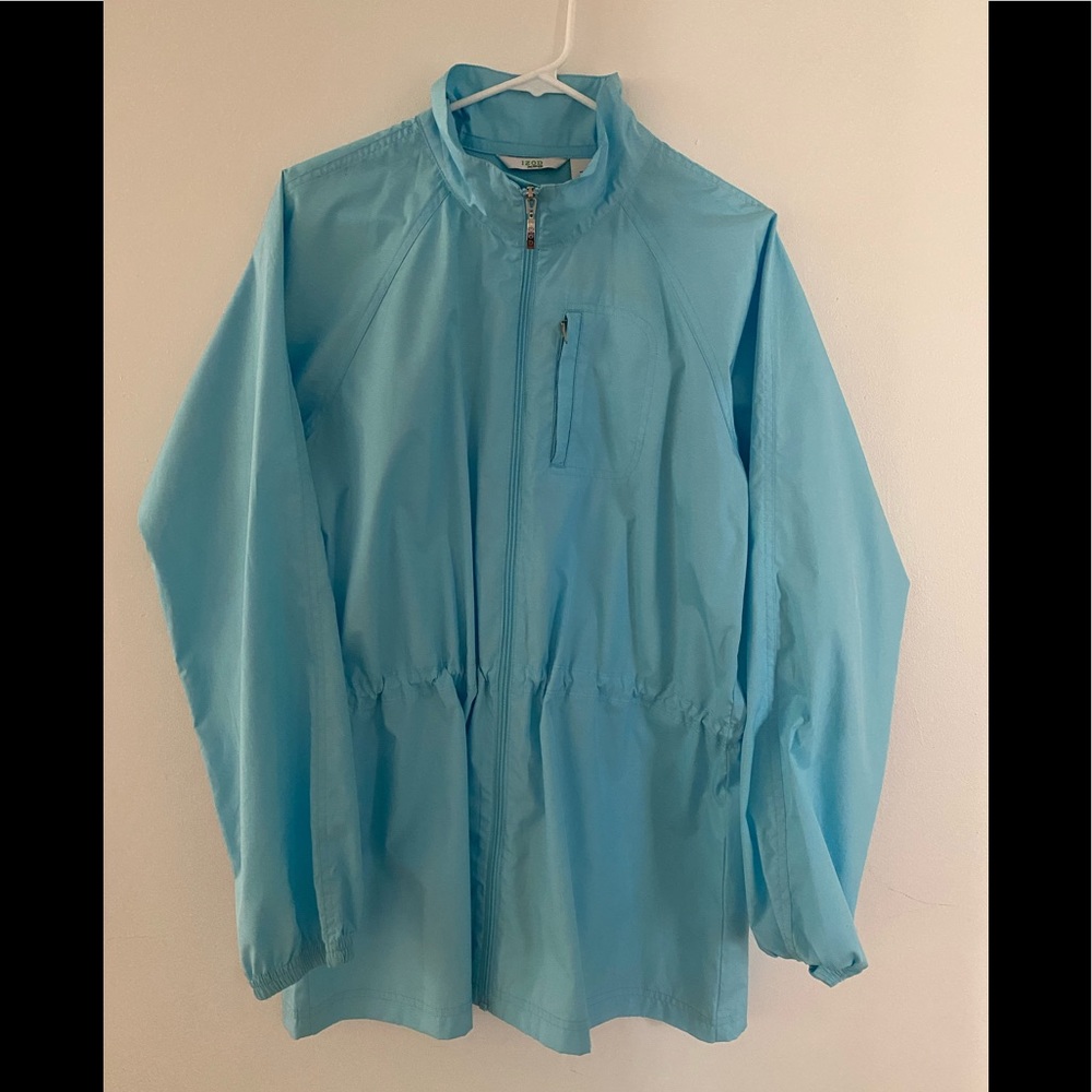 IZOD Women’s lightweight windbreaker
